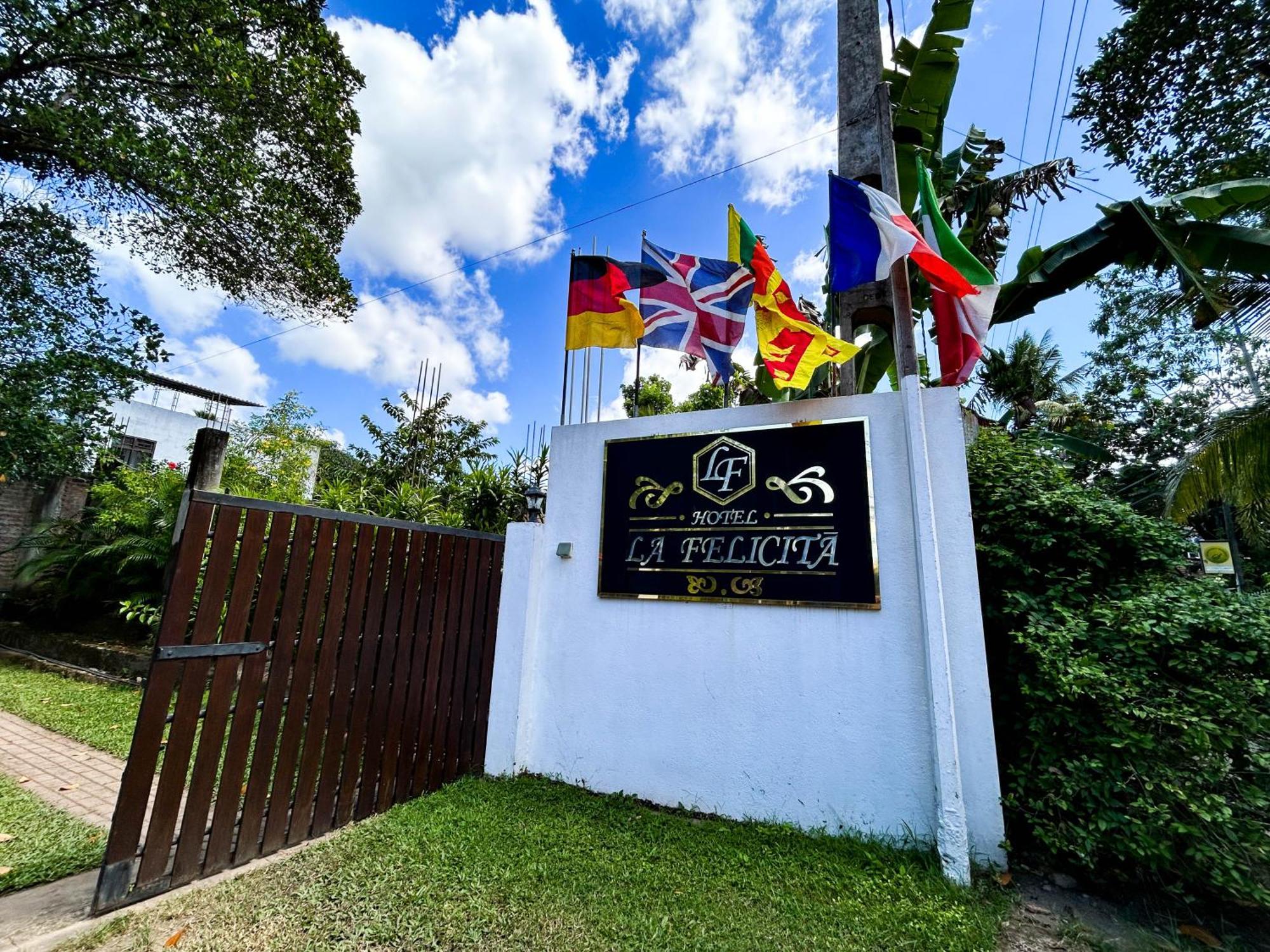 Hotel La Felicita มิริสซา ภายนอก รูปภาพ